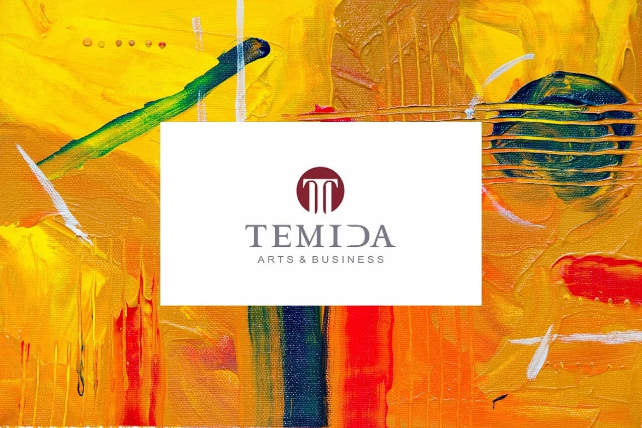 TEMIDA Arts & Business na tle malarskiej kompozycji